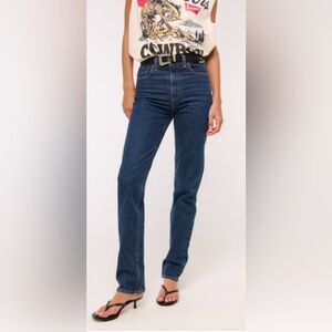 Abercrombie & Fitch Ultra‎ High Rise 90s Straight Jean 28 6 short